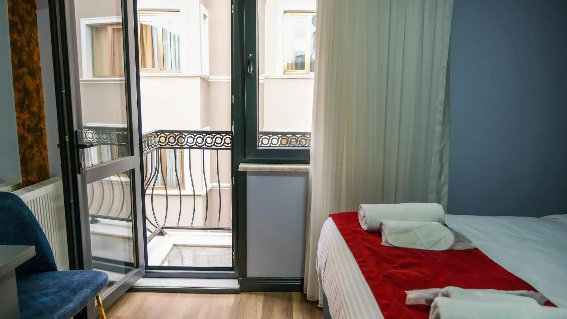 Mansion Yellow Hotel Istambul Turquia